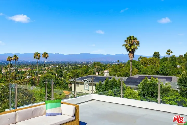 4637 Dunas Lane, Tarzana, California 91356