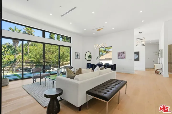 4637 Dunas Lane, Tarzana, California 91356