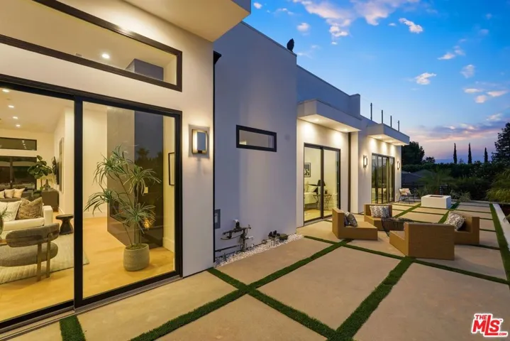 4637 Dunas Lane, Tarzana, California 91356