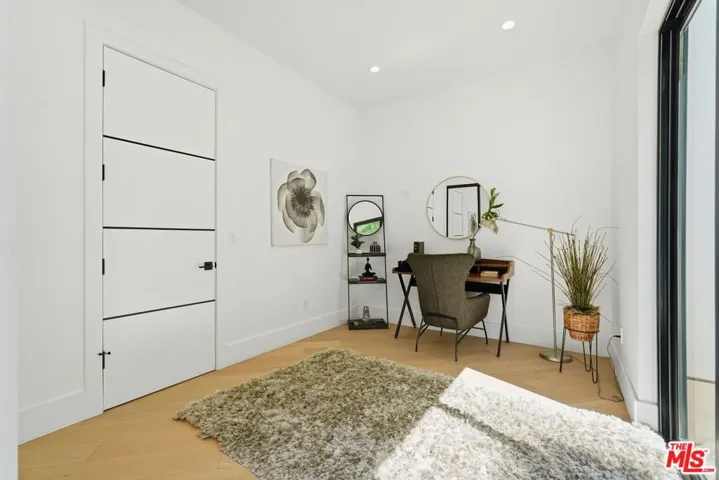 4637 Dunas Lane, Tarzana, California 91356