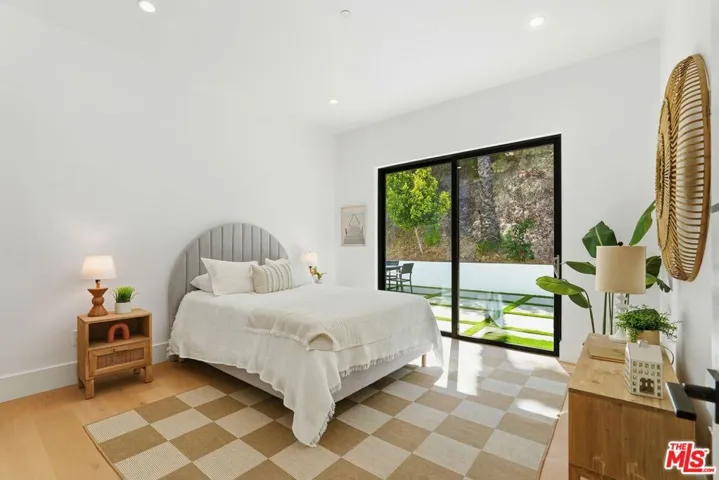 4637 Dunas Lane, Tarzana, California 91356