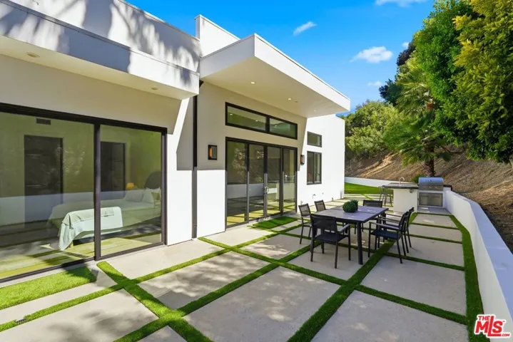 4637 Dunas Lane, Tarzana, California 91356