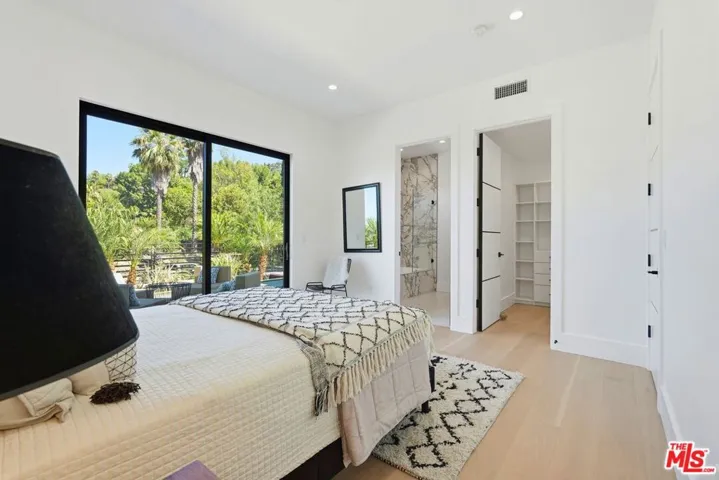 4637 Dunas Lane, Tarzana, California 91356