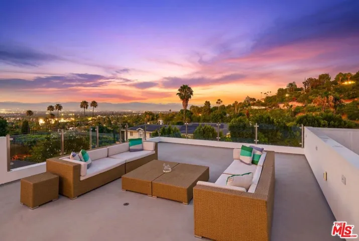 4637 Dunas Lane, Tarzana, California 91356