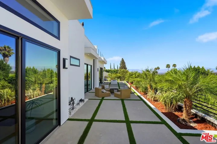 4637 Dunas Lane, Tarzana, California 91356