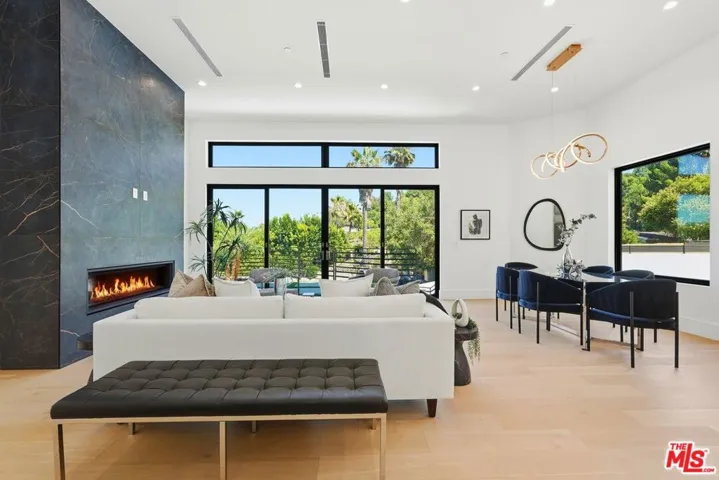4637 Dunas Lane, Tarzana, California 91356