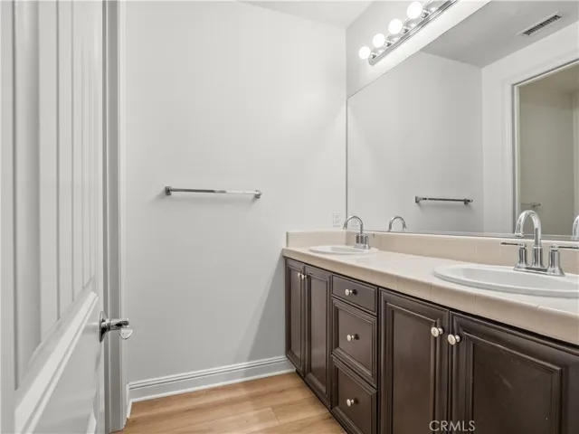 11549 Verona, Chatsworth, California 91311