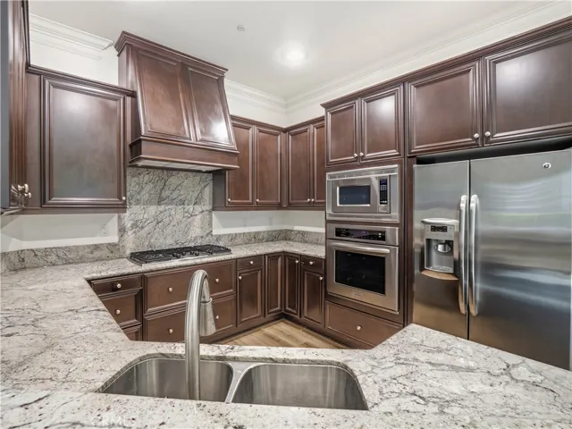 11549 Verona, Chatsworth, California 91311
