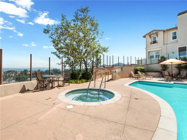 11549 Verona, Chatsworth, California 91311