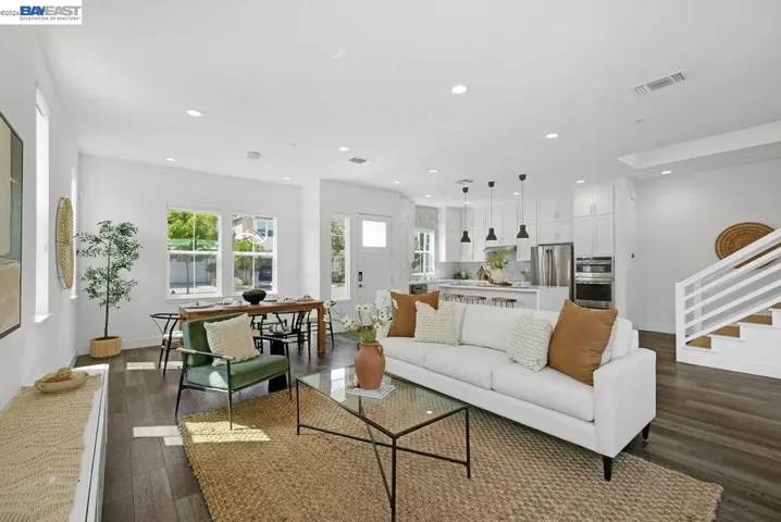 8315 Bluff Way, Newark, California 94560