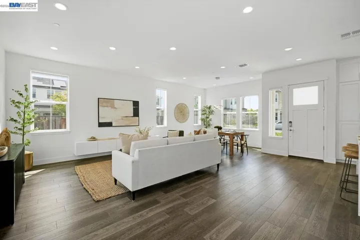 8315 Bluff Way, Newark, California 94560
