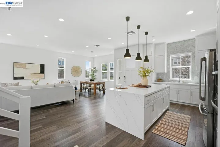 8315 Bluff Way, Newark, California 94560