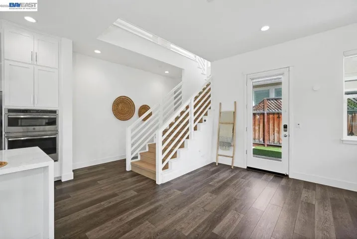 8315 Bluff Way, Newark, California 94560