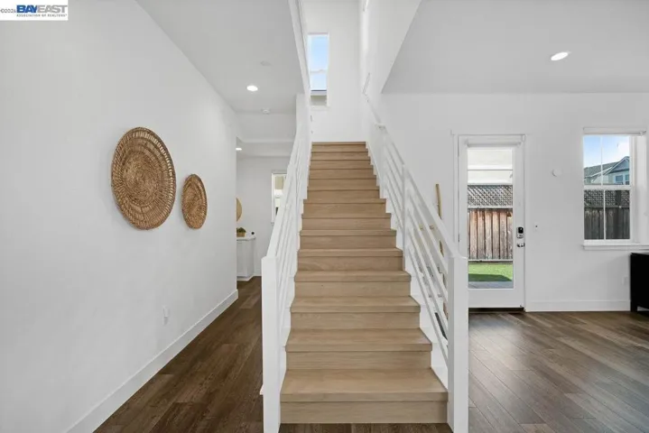 8315 Bluff Way, Newark, California 94560