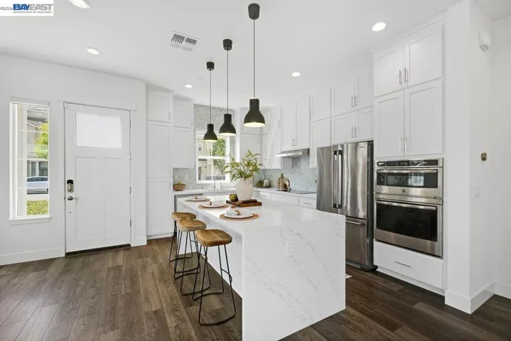 8315 Bluff Way, Newark, California 94560