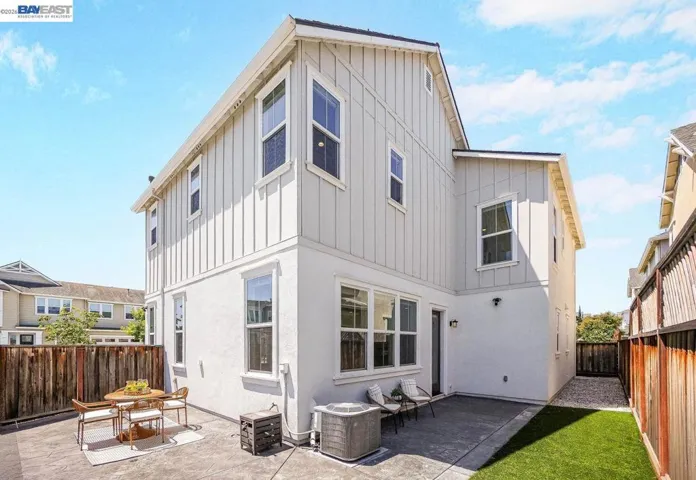 8315 Bluff Way, Newark, California 94560