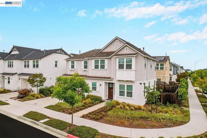 8315 Bluff Way, Newark, California 94560