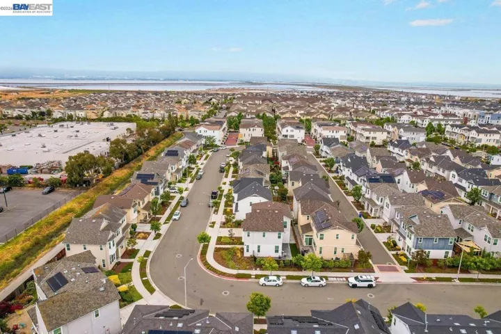8315 Bluff Way, Newark, California 94560