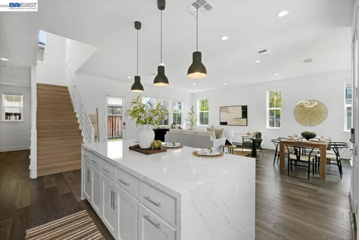 8315 Bluff Way, Newark, California 94560