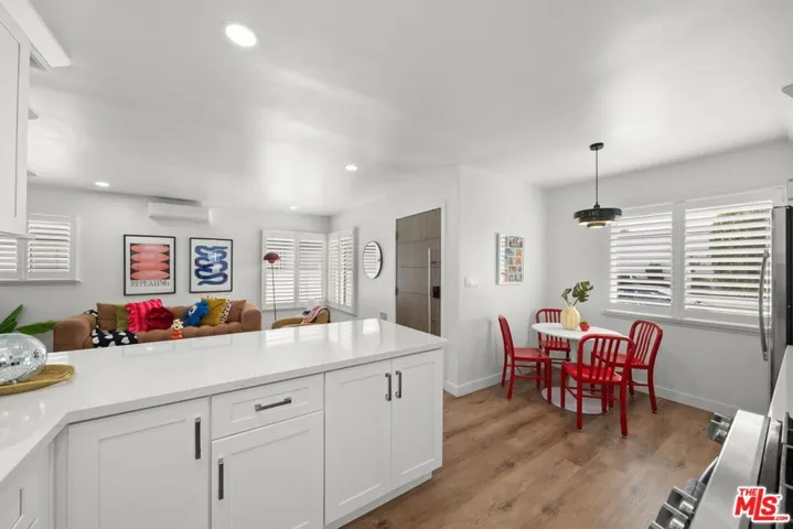 3037 Pacific Avenue, Long Beach, California 90806