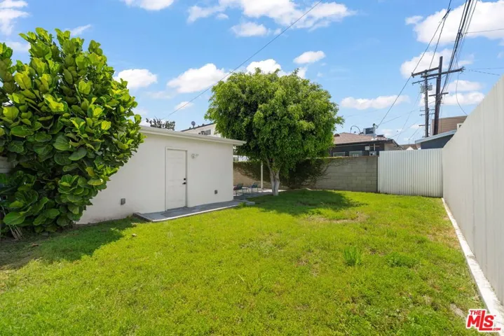 3037 Pacific Avenue, Long Beach, California 90806