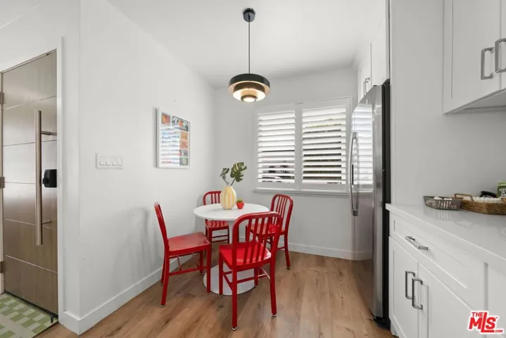 3037 Pacific Avenue, Long Beach, California 90806