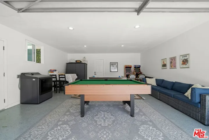 3037 Pacific Avenue, Long Beach, California 90806