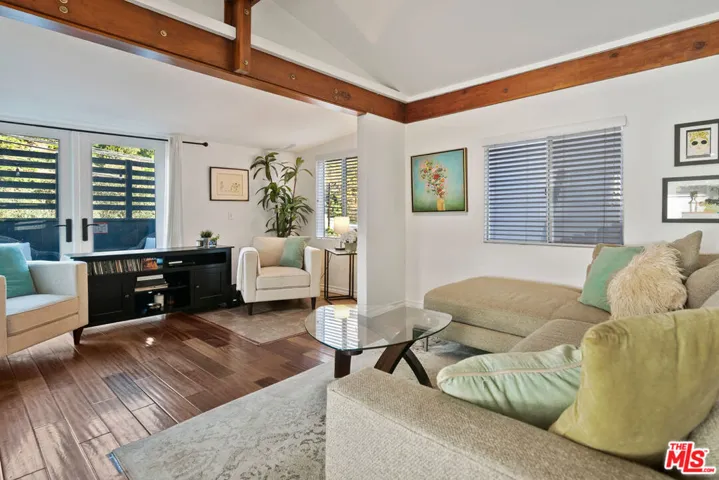 1653 N Beverly Glen Boulevard, Los Angeles, California 90077