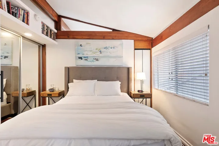 1653 N Beverly Glen Boulevard, Los Angeles, California 90077