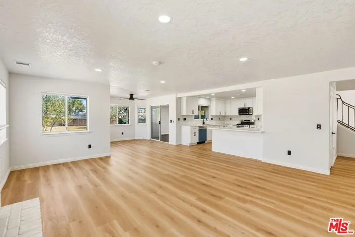 17590 El Cajon Drive, Hesperia, California 92345