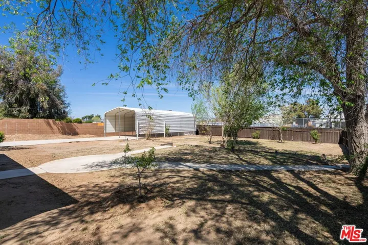 17590 El Cajon Drive, Hesperia, California 92345