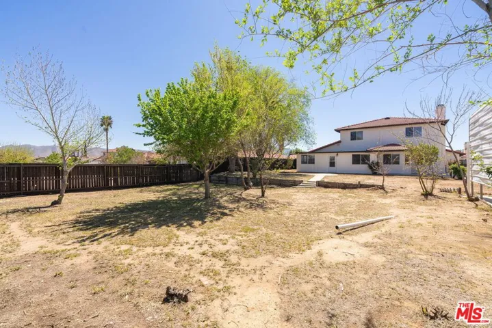 17590 El Cajon Drive, Hesperia, California 92345