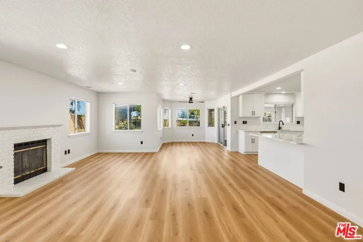 17590 El Cajon Drive, Hesperia, California 92345