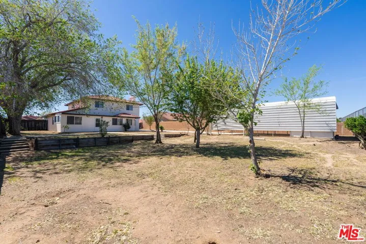 17590 El Cajon Drive, Hesperia, California 92345