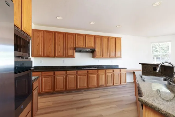 4120 Peninsula Point Drive, Seaside, California 93955
