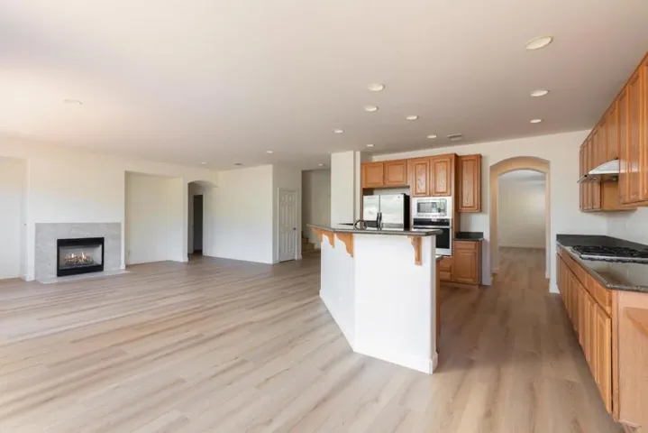 4120 Peninsula Point Drive, Seaside, California 93955
