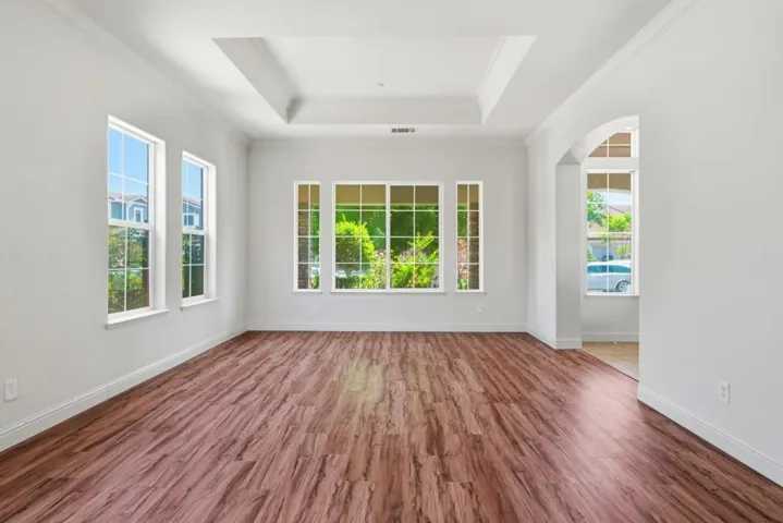 881 Trestle, Lathrop, California 95330