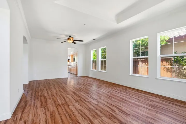 881 Trestle, Lathrop, California 95330