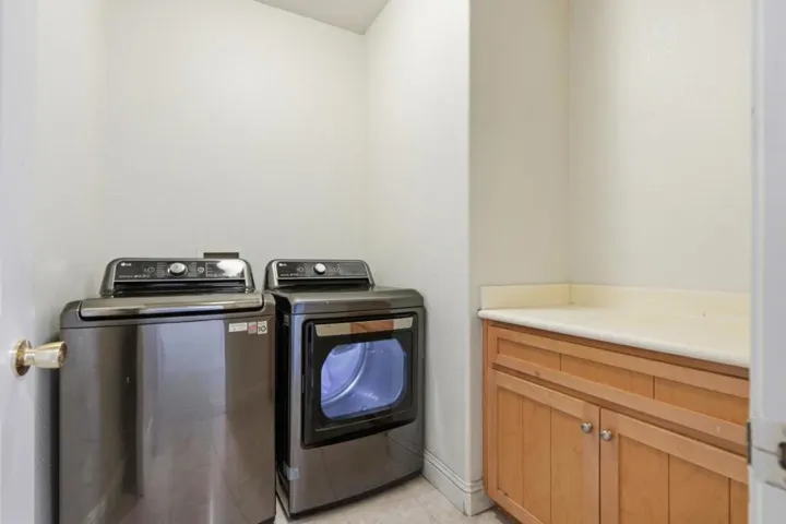 881 Trestle, Lathrop, California 95330
