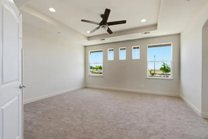 881 Trestle, Lathrop, California 95330