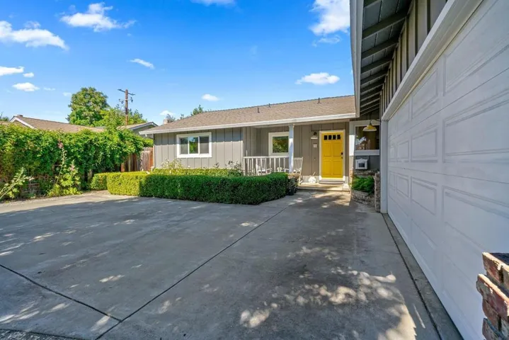 28 N Peter Drive, Campbell, California 95008