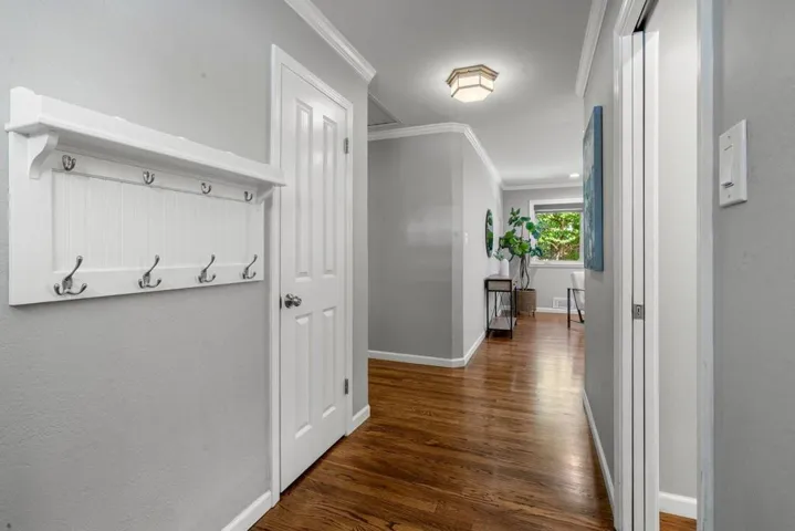 28 N Peter Drive, Campbell, California 95008