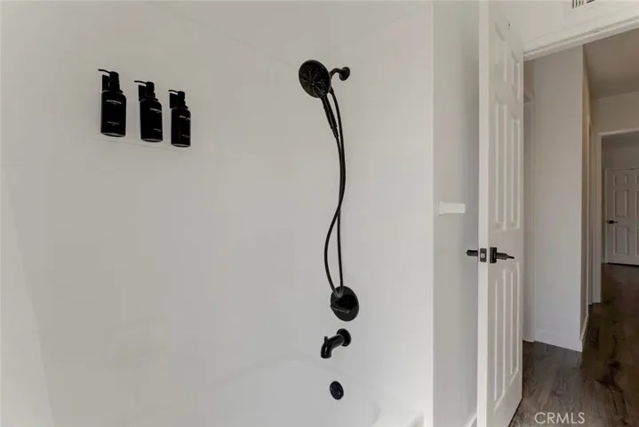 6831 Wexford Place, Tujunga, California 91042