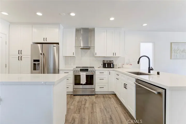 6831 Wexford Place, Tujunga, California 91042