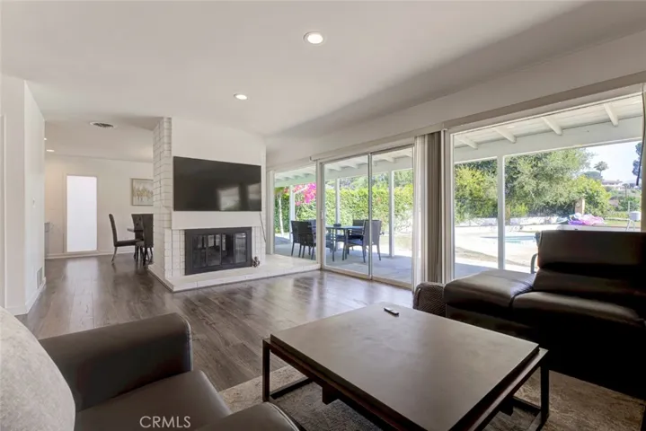 6831 Wexford Place, Tujunga, California 91042