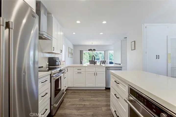 6831 Wexford Place, Tujunga, California 91042