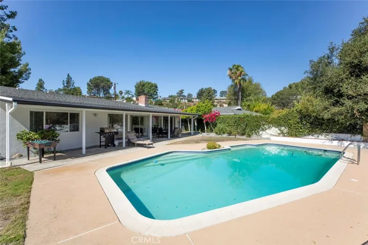 6831 Wexford Place, Tujunga, California 91042