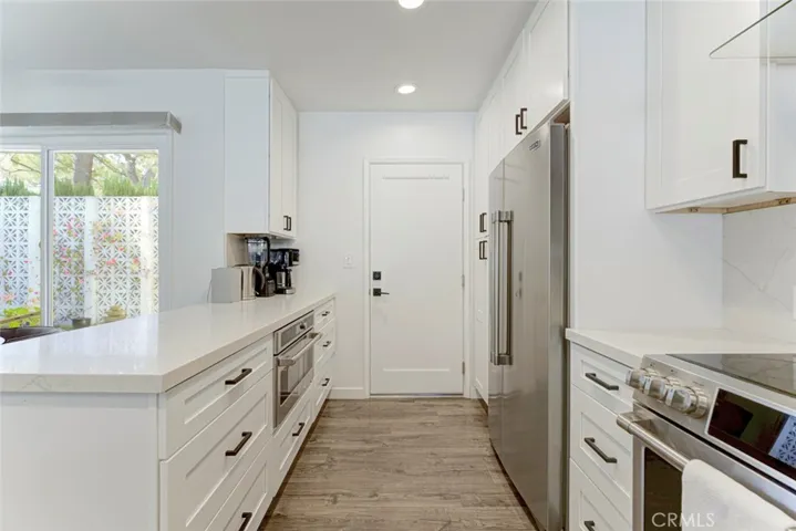 6831 Wexford Place, Tujunga, California 91042