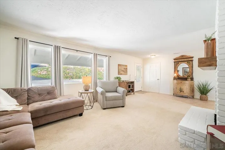 2650 Sunset Hills, Escondido, California 92025