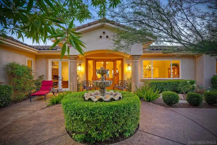 30388 Castlecrest Front